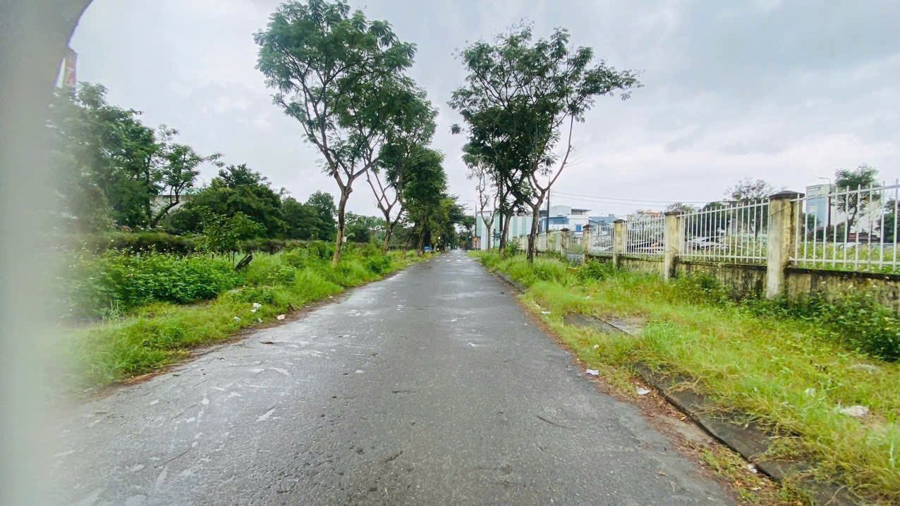 Đất nền kinh doanh tại Trần Đình Tri, Đà Nẵng 3.565m² giá 105 tỷ - Tiềm năng tăng giá dài hạn!
