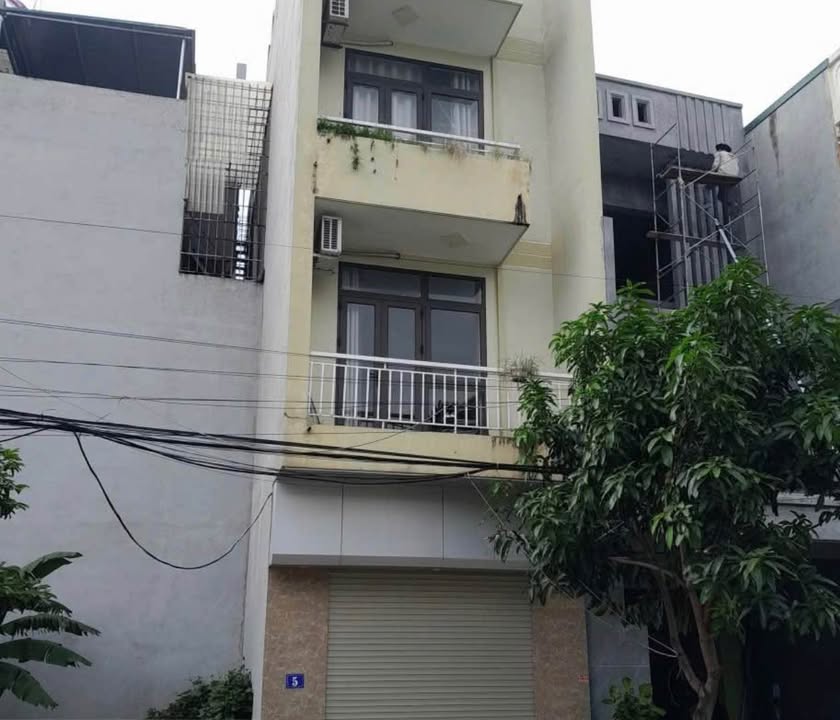 Nhà 4 tầng Lê Hồng Phong - Hoàng Văn Thụ 80m² giá 4 tỷ - Thiết kế hiện đại, sẵn sàng vào ở!