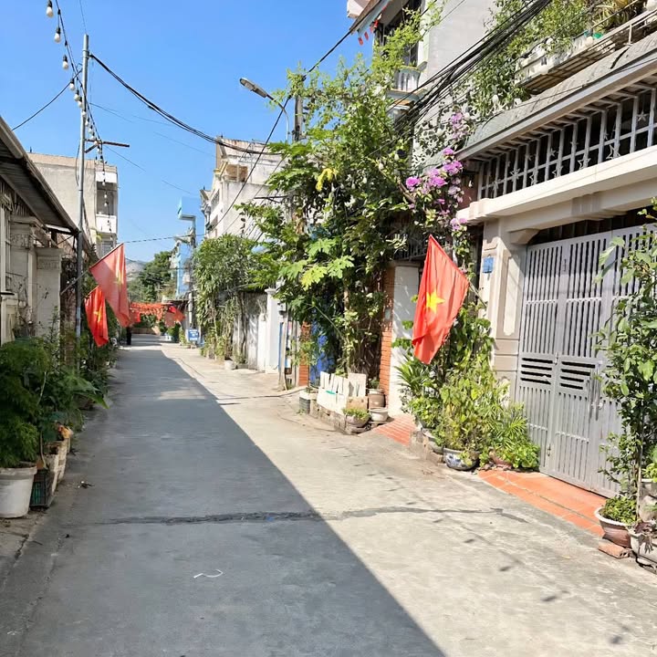 Bán nhà tổ 19, phường Tân Thịnh, Hòa Bình 68m² - Hướng Bắc, giá thỏa thuận!