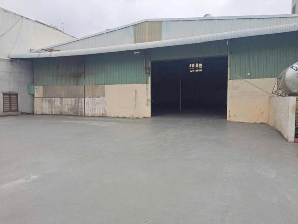 Cho thuê kho xưởng 500m² mặt tiền đường TL29, quận 12 - Giá chỉ 30 triệu/tháng!
