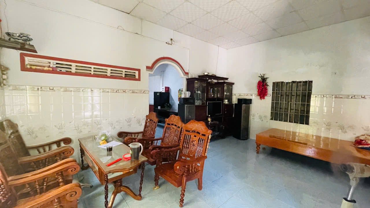 Nhà cấp 4 tại Hòa An, Phú Hòa 117m² giá chỉ 1 tỷ - Đường ô tô thông thoáng!