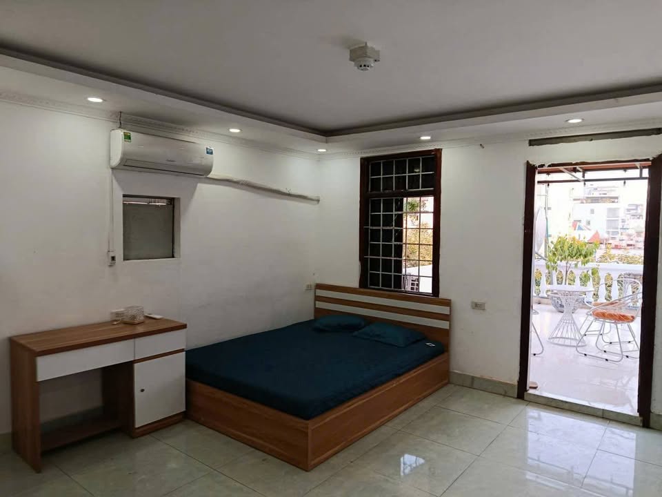 Phòng cho thuê Penthouses Sân Thượng - Ngõ 198 Xã Đàn - 5.2 triệu/tháng - Không gian riêng tư tuyệt vời!