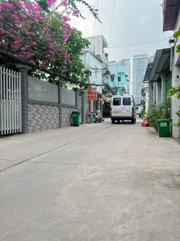 Nhà 4 tầng Phú Thuận, Quận 7 - 60m² giá 9 tỷ - Mặt tiền xe tải vào tận nơi!