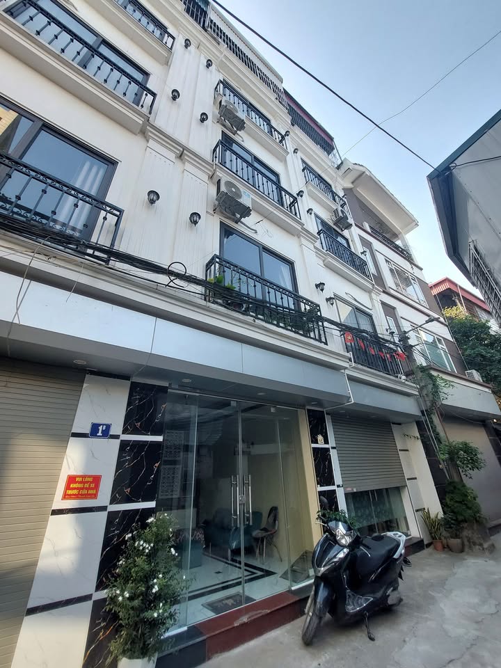 Nhà Phố Vũ Đình Tụng, Thạch Bàn 40m² giá 7 tỷ - Sẵn sàng vào ở ngay!