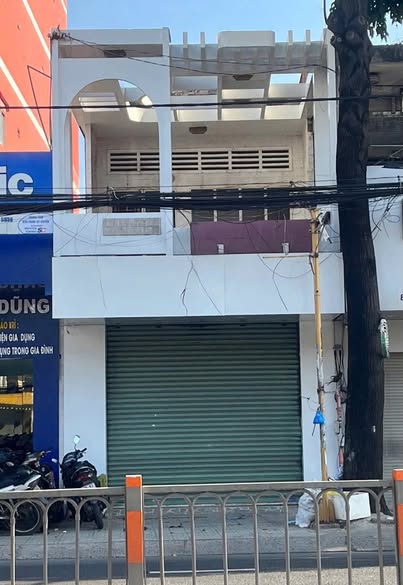 Nhà nguyên căn mặt tiền Quang Trung, P8 Gò Vấp 141m² giá 27 triệu - Vị trí đắc địa cho kinh doanh!