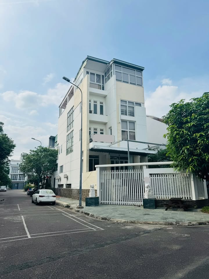 Bán gấp FrontHouse 172m² đường Số 2, An Phú - Giá chỉ 32.5 tỷ
