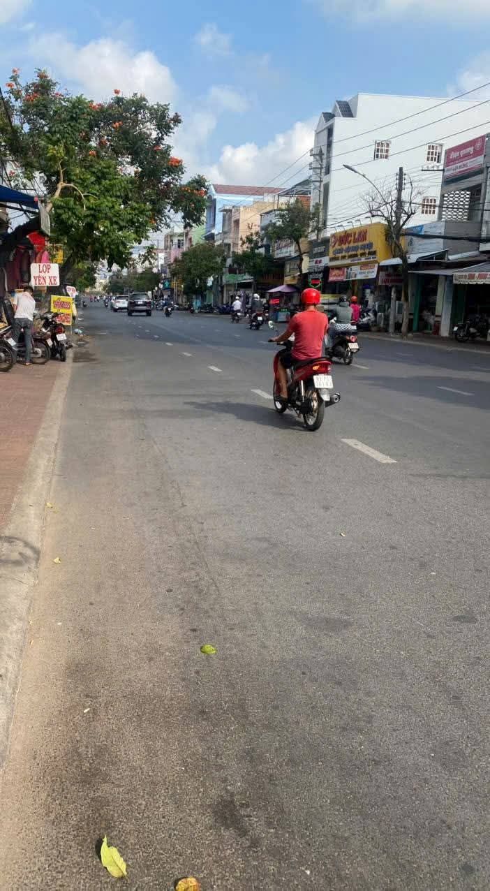 Nhà Mặt Tiền Kinh Doanh Lê Lợi, Sóc Trăng 67.5m² giá 10.5 tỷ - Cơ hội đầu tư sinh lời!