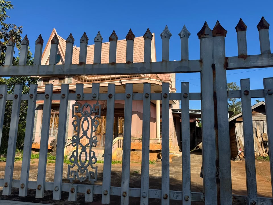 Nhà riêng Đắk Mil 560m² giá 2.5 tỷ - Bán gấp tại trung tâm xã Đức Minh!