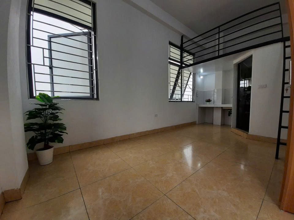 Phòng cho thuê tại Ngõ 87 Yên Xá, 30m² giá 3.8 triệu - Thiết kế căn góc tiện nghi
