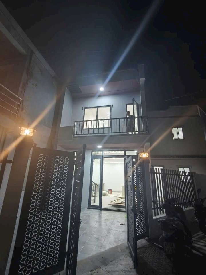 Nhà riêng Bình Chuẩn 86m² giá 2.75 tỷ - Sân để xe hơi, vị trí đẹp!