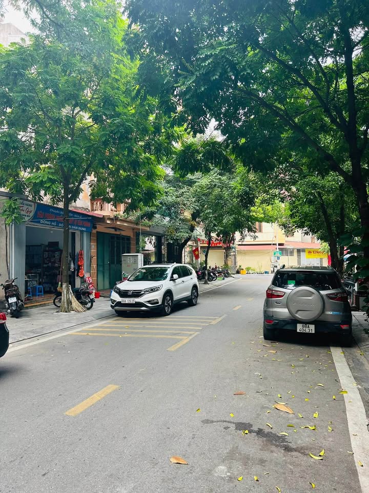 Nhà 3 tầng phố Nguyễn Thái Học Vĩnh Yên 116m² - Kinh doanh đắc địa, giá thương lượng!