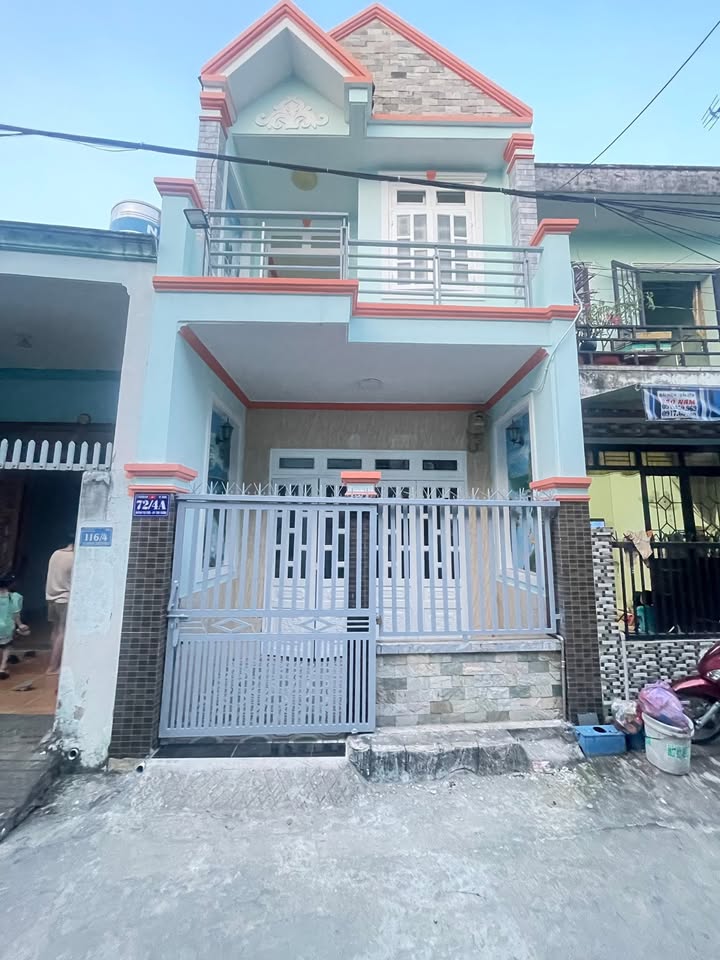 Nhà lầu trệt Tân Bình, Dĩ An 52m² giá 1.75 tỷ - Đường thông thoáng, dân cư thân thiện!