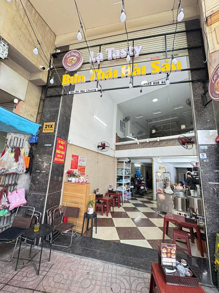 Mặt bằng kinh doanh Đống Đa 70m² giá thỏa thuận - View hồ Văn Chương thoáng đãng!