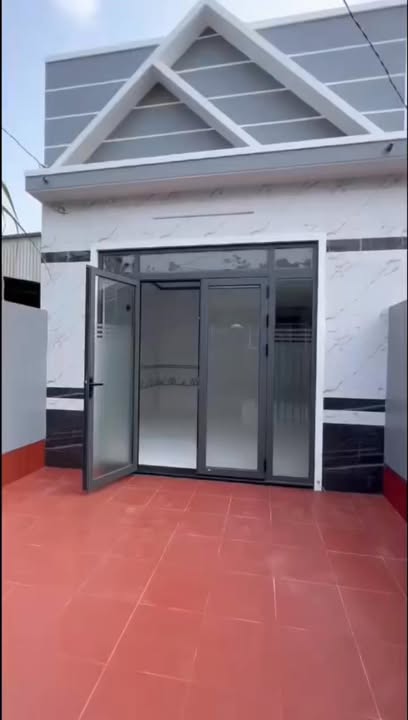 Nhà riêng Hùng Vương, Sóc Trăng 103m² giá 1.55 tỷ - Hẻm ô tô, hướng Nam, sổ hồng chính chủ!