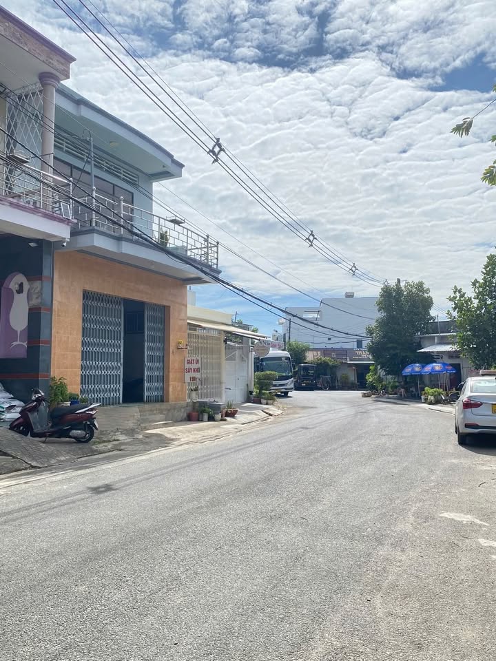 Nhà riêng khu phố 5 Phú Quốc 109m² giá 4 tỷ - Vị trí đắc địa, không thể bỏ lỡ!