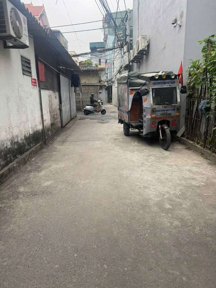 Đất Thượng Thanh Long Biên 90m² giá 9 tỷ - Sổ đỏ chính chủ, ô tô vào tận đất!