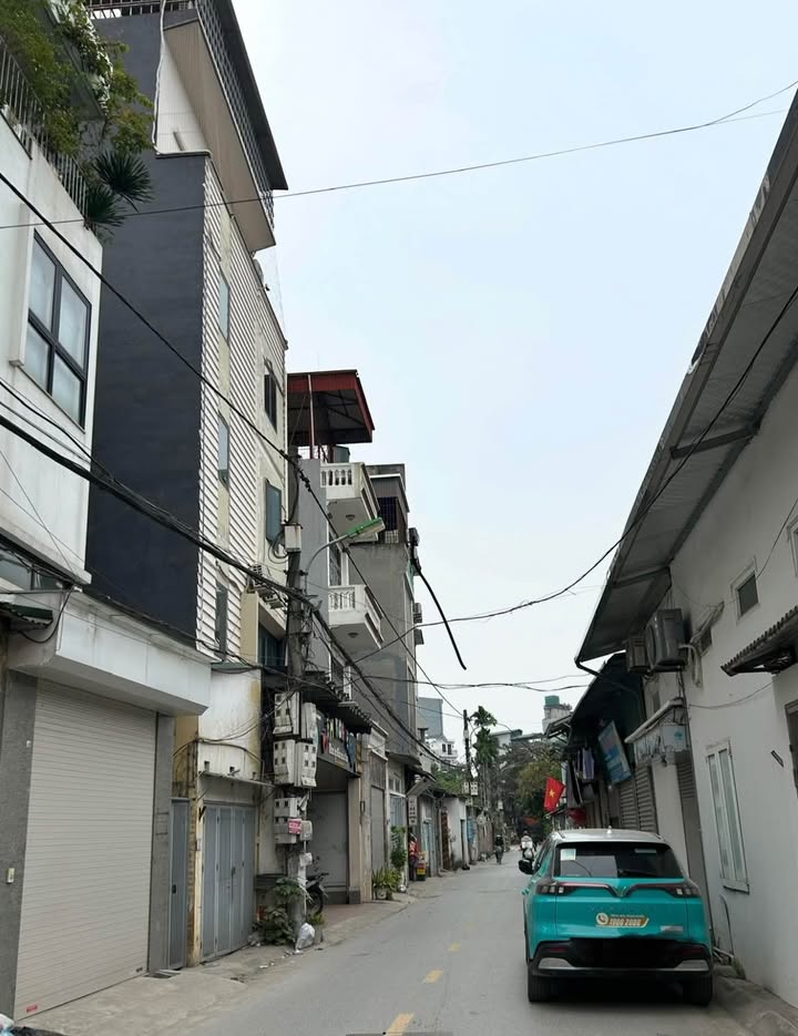 Nhà mới xây 6 tầng tại Đông Ngạc 42m² giá 11.1 tỷ - Ô tô vào tận nhà!