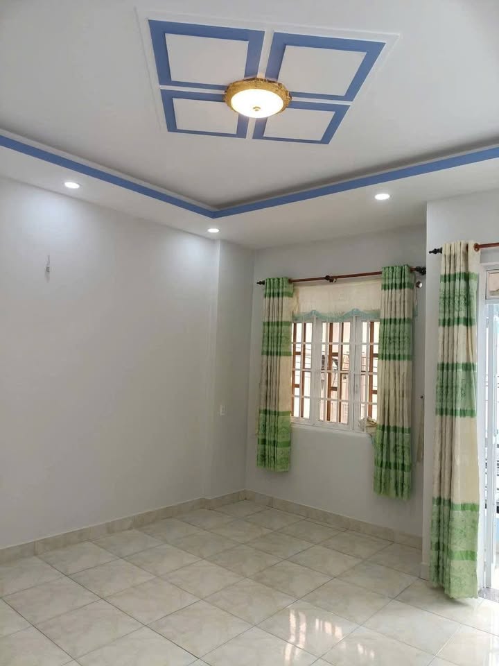 Nhà 1 trệt 1 lầu phố 52 căn, đường Hai Bà Trưng, 62m² - Giá chỉ 3.8 tỷ!