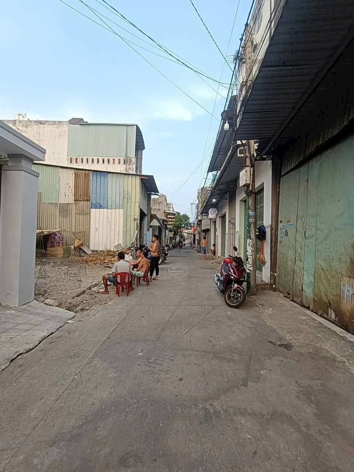 Đất sổ riêng 106m² Dĩ An chỉ 2,6 tỷ - Cơ hội đầu tư hấp dẫn!