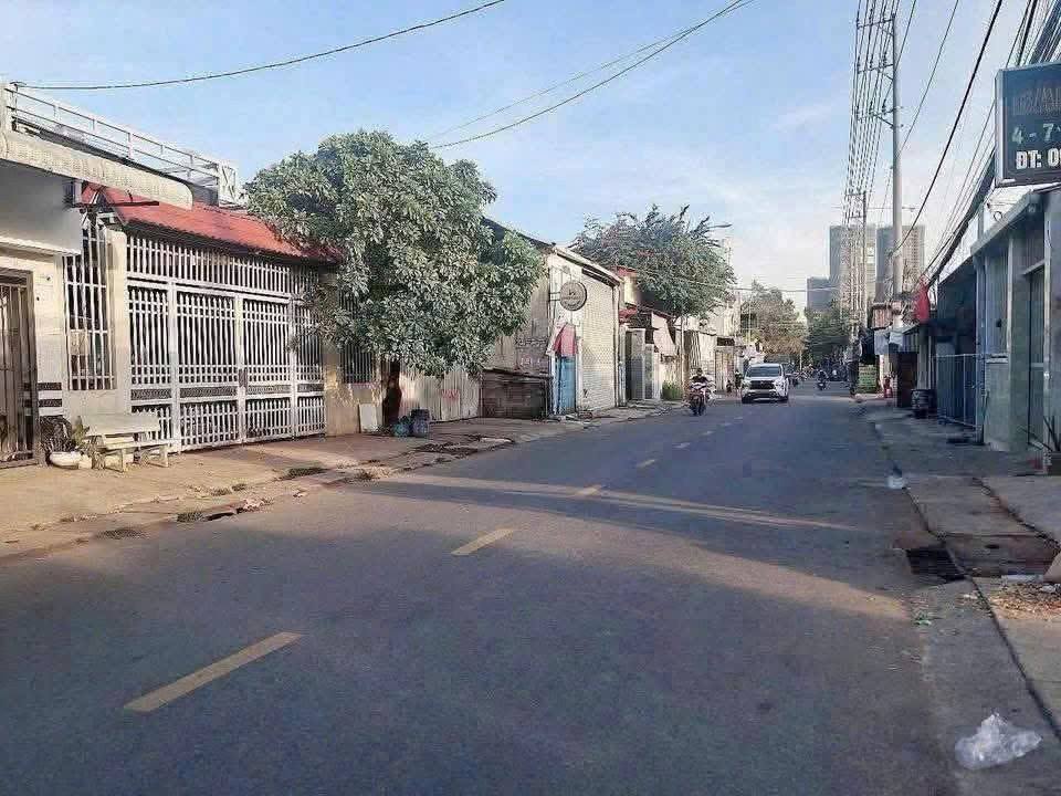 Lô đất đẹp Dĩ An 112.8m² giá 4.65 tỷ - Địa điểm trung tâm đắc địa!