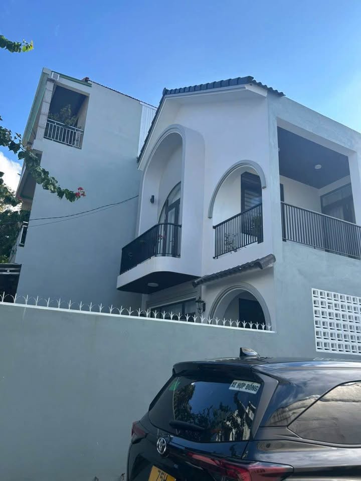 Đất kiệt ô tô Bùi Thị Xuân 151m² giá 3.1 tỷ - Vị trí trung tâm thuận lợi!