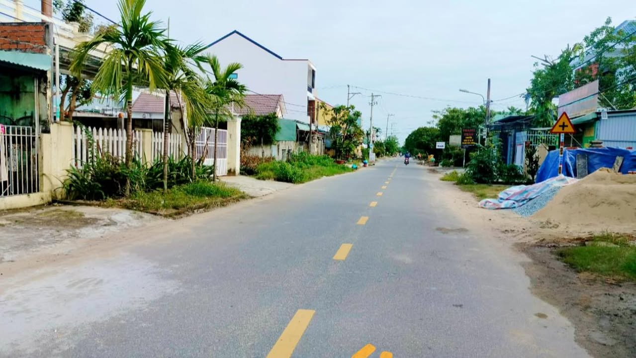 Đất Bến Trễ, Hội An 125m² giá 2.7 tỷ - Sổ hồng chính chủ, vuông vức, đường nhựa rộng!