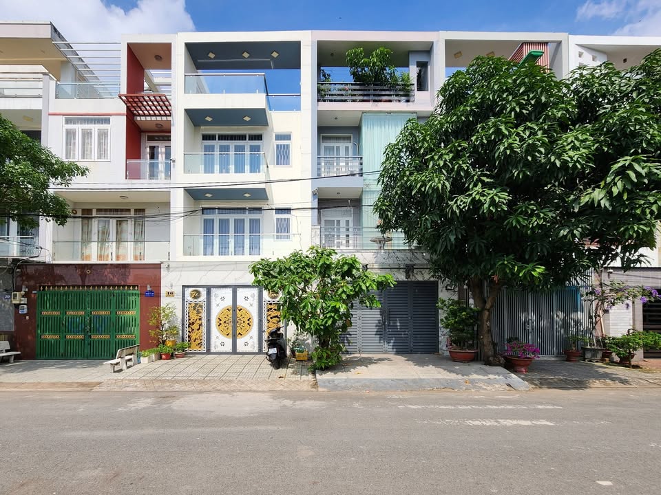 Nhà phố đường Số 13A, Bình Tân 100m² giá 15.5 tỷ - Gần Aeon Mall chỉ 200m!