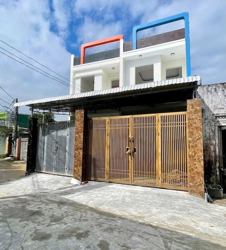 Nhà liền kề mới 75m² tại Nghĩa Lộ - Giá chỉ 2.4 tỷ - Thiết kế hiện đại, chính chủ!