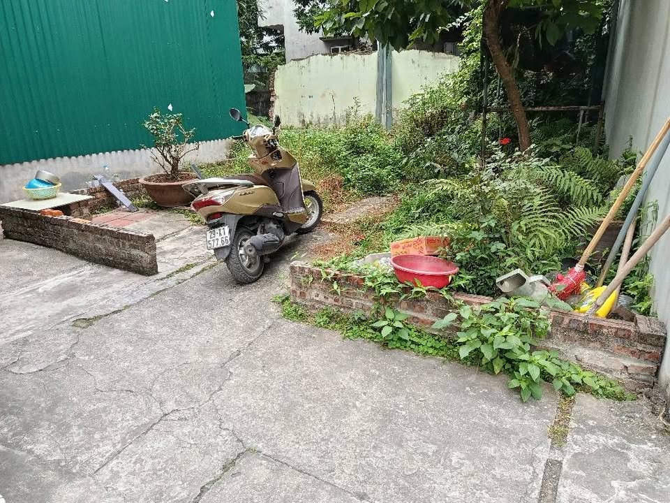 Đất Phúc Lợi Long Biên 63m² giá 6.85 tỷ - Sổ đỏ chính chủ, gần trường học!