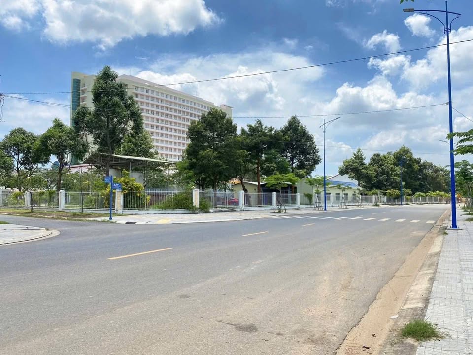 Nhà mặt tiền Lê Đại Hành, TP Bà Rịa 87m² giá 2.95 tỷ - Sổ hồng riêng, chính chủ bán gấp!