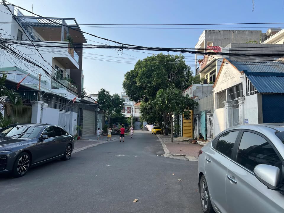 Lô đất 3 mặt tiền Lê Thánh Tông, Thắng Nhất 73m² giá 5.2 tỷ - Cơ hội đầu tư hiếm có!