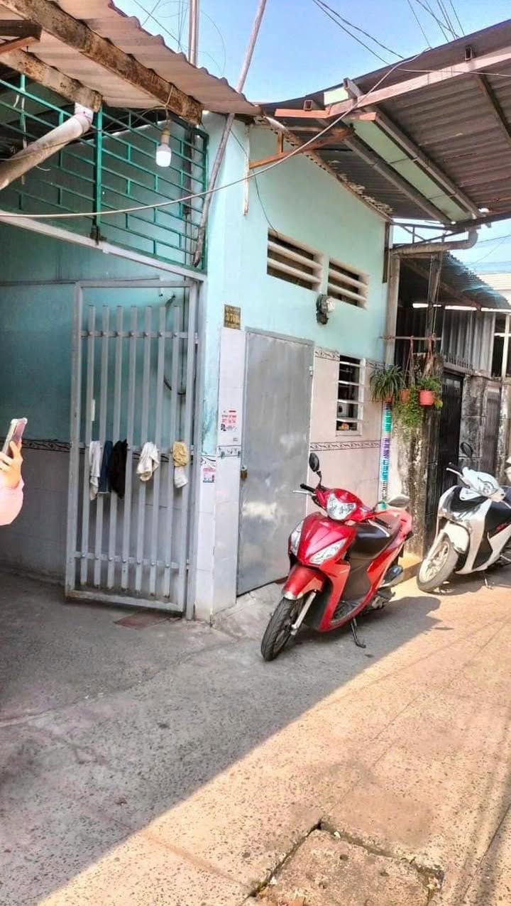 Dãy nhà trọ Hóc Môn 64m² giá 1.5 tỷ - Đầu tư sinh lời cao!