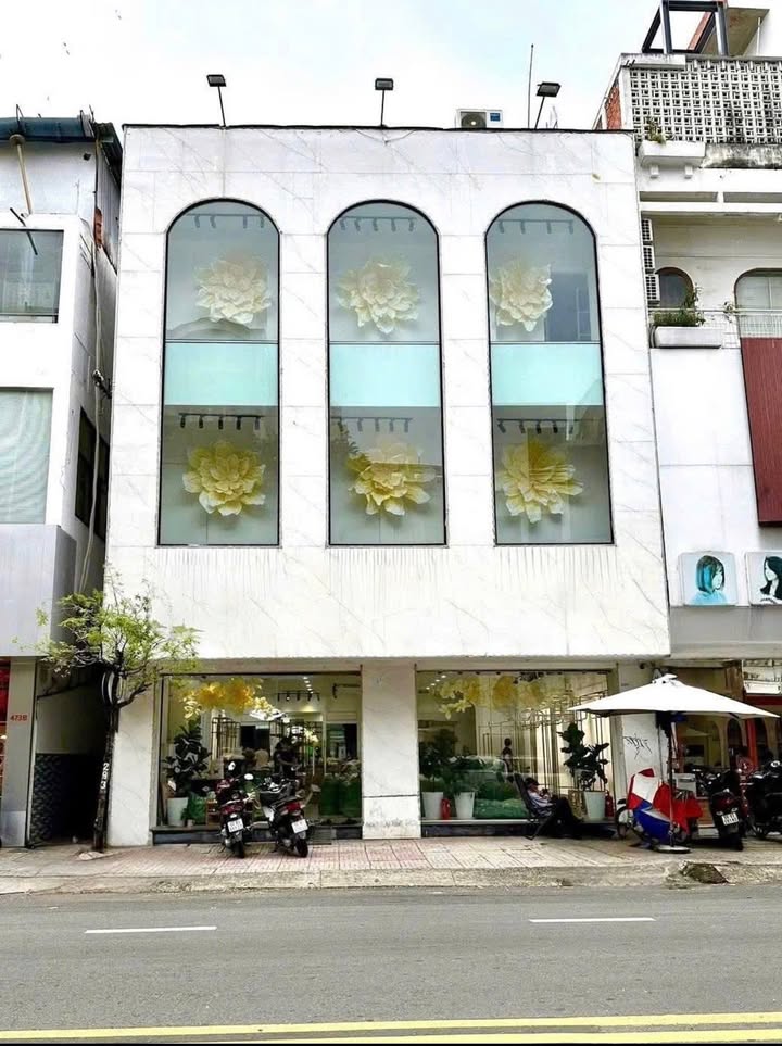 FrontHouse Võ Văn Tần Quận 3 152m² - Đầu tư sinh lời ngay!