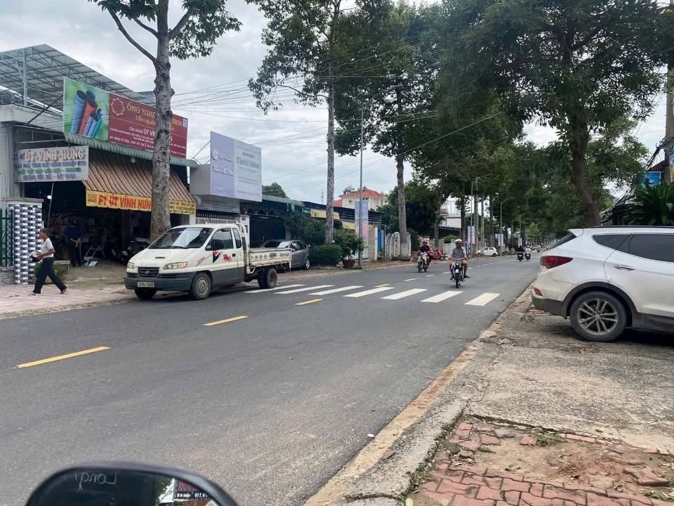 Bán gấp Mặt Tiền Trần Hưng Đạo, Phường 1, TP. Tây Ninh - Diện tích 281.3m², Giá 6.5 tỷ