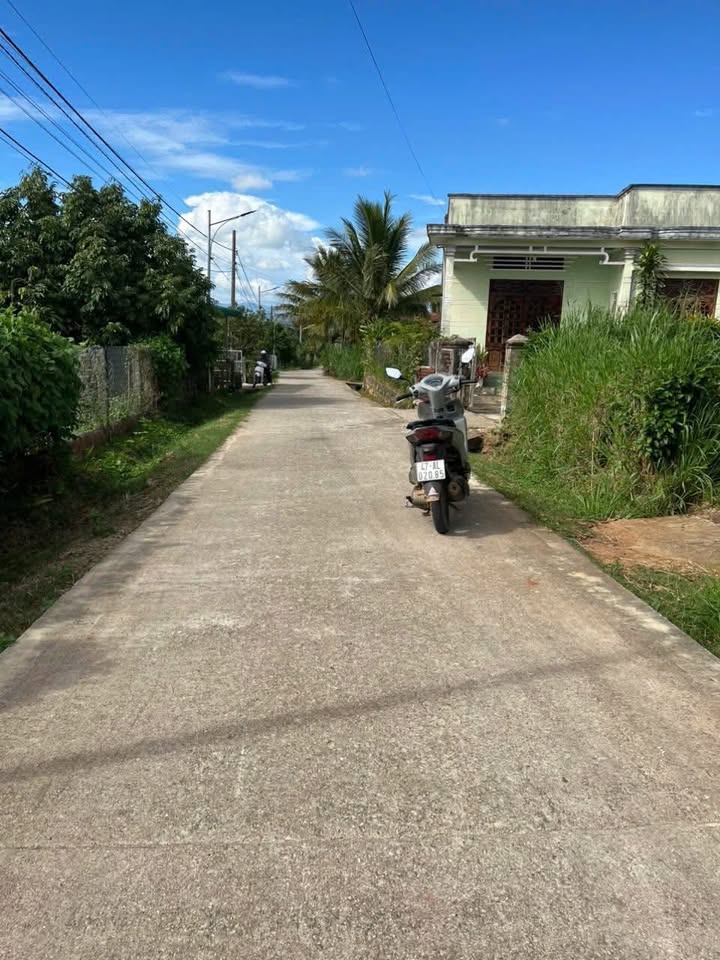 Đất Ea Đar 200m² giá 1.75 tỷ - Góc 2 mặt tiền đẹp