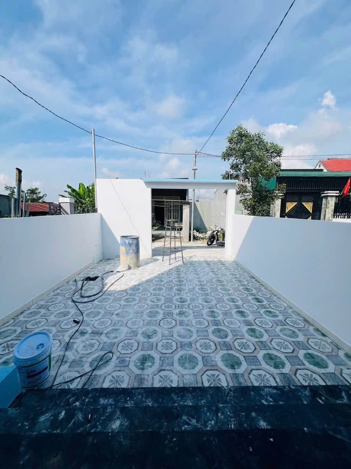 Nhà bán Giang Điền, Trảng Bom 150m² giá 1.15 tỷ - Tiện ích đầy đủ, sẵn sàng vào ở!