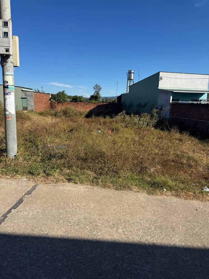 Đất nền thổ cư phường Đăk Cấm, 155m² giá 600 triệu - Đường ô tô vào tận nơi!