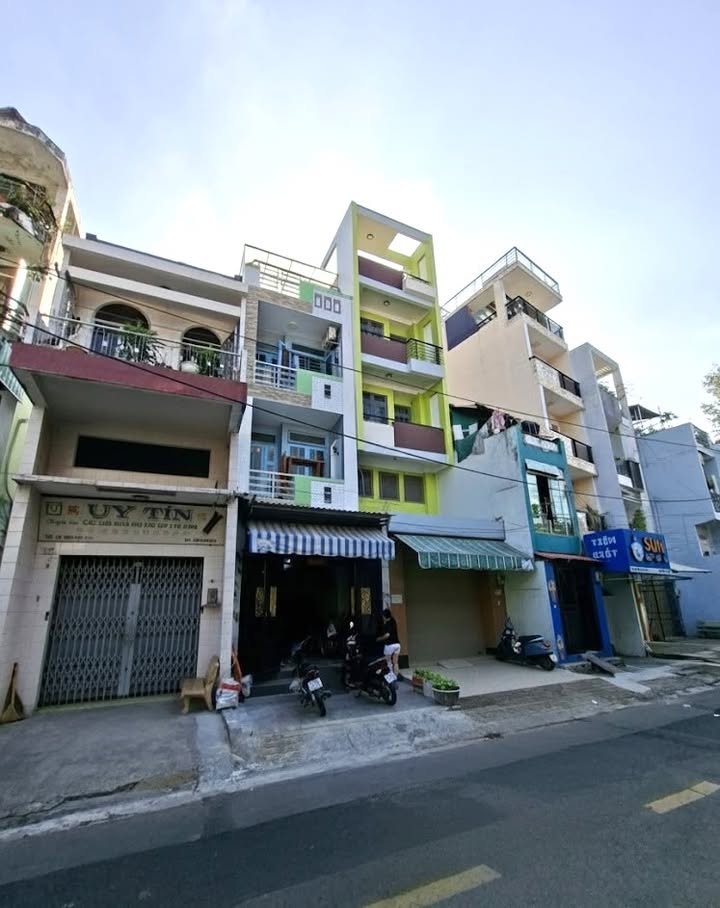 Nhà mặt tiền Lò Siêu Quận 11 48m² giá 10.5 tỷ - Cơ hội đầu tư hiếm có!