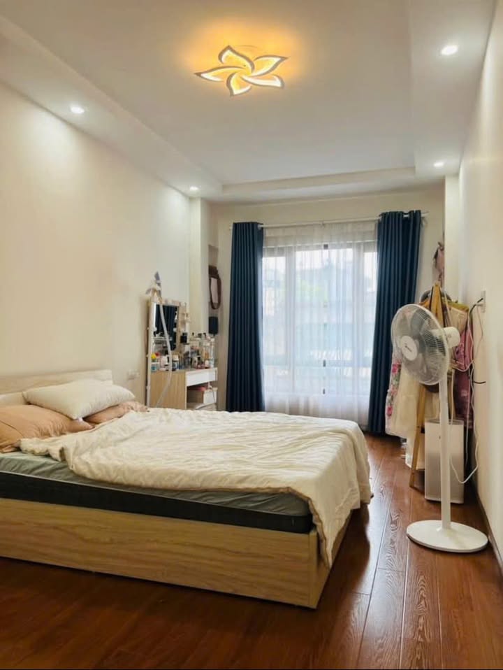 Nhà 6 tầng Đức Diễn 42m² giá thỏa thuận - Đầu tư sinh lời ngay!