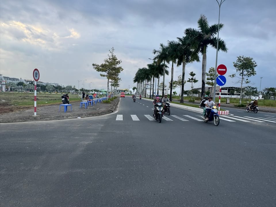 Đất nền mặt tiền đường Châu Văn Liêm, phường 9, 130m² - Vị trí đắc địa, tiềm năng phát triển!