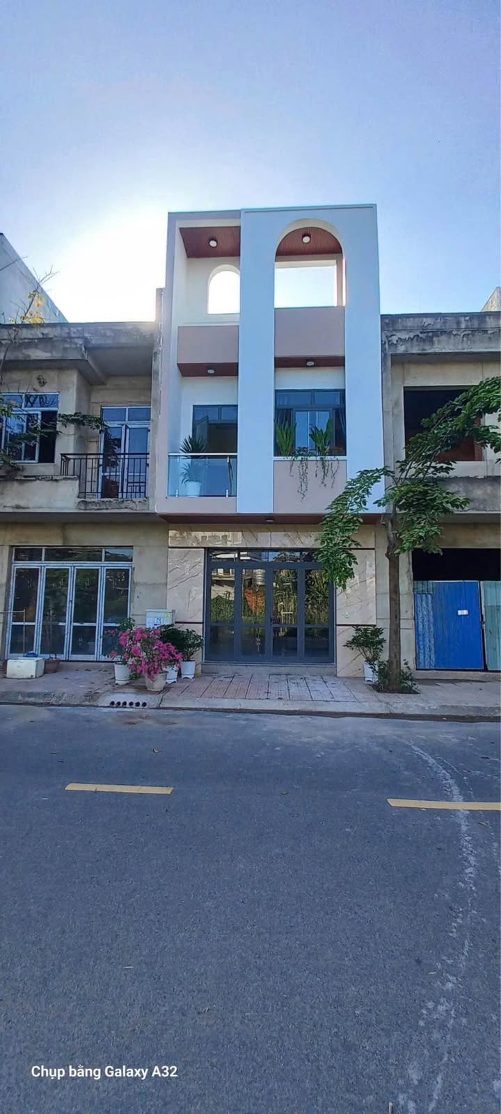 Nhà phố Dĩ An 70m² giá 4,6 tỷ - Gần Vincom tiện lợi!