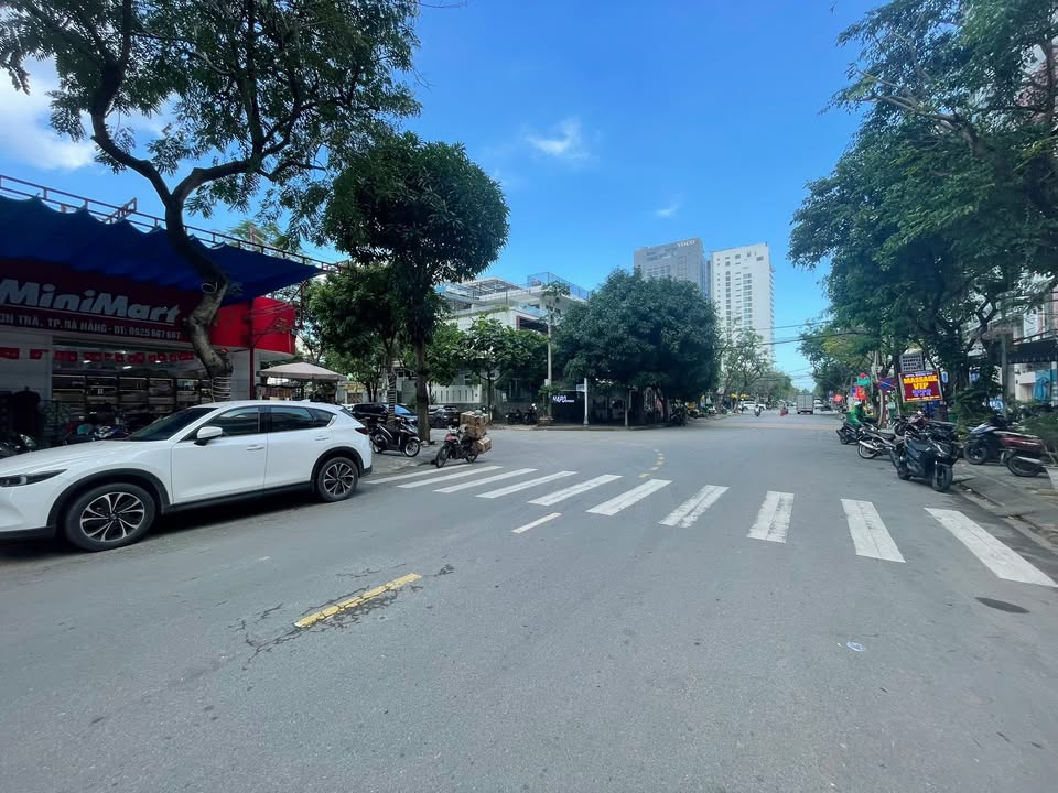 Bán Tòa Nhà 5 Tầng Mặt Tiền Loseby Đà Nẵng 115m² giá 30 tỷ - Đầu tư sinh lời ngay!