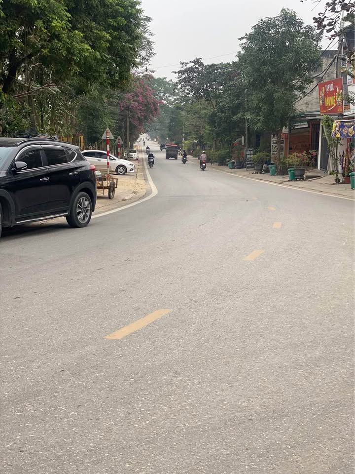 Nhà 02 tầng mặt đường Nguyễn Chí Thanh Tuyên Quang 142m² giá 3.3 tỷ - Cơ hội đầu tư sinh lời!