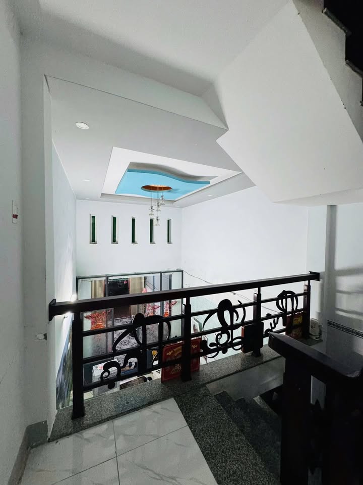 Nhà 3 Tầng Đường Ô Tô P. Ngô Mây Quy Nhơn 64.1m² giá 5 tỷ - Gần biển và Chung cư Simona!