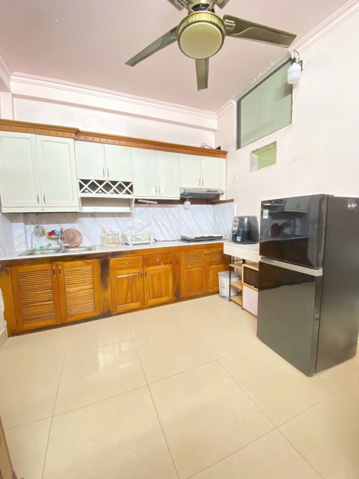 Căn hộ cho thuê đường Hoàng Như Tiếp, Long Biên - 2 phòng ngủ, đầy đủ nội thất, gần Bệnh Viện Tâm Anh