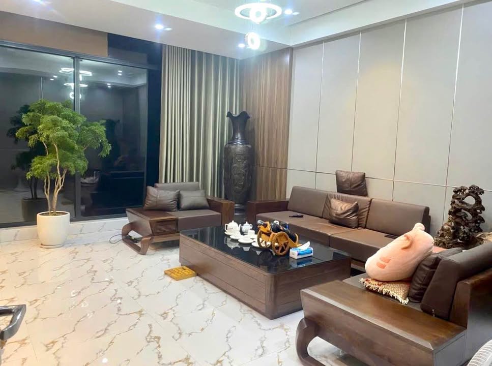 Nhà 6 Tầng Đường Đốc Đen Thái Bình 81m² Giá 11 Tỷ - Thiết Kế Hiện Đại