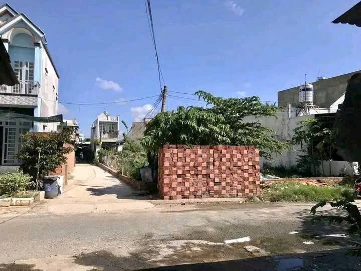 Đất 3 mặt tiền Vĩnh Lộc B, Bình Chánh 300m² giá 12 tỷ - Cơ hội đầu tư hấp dẫn!