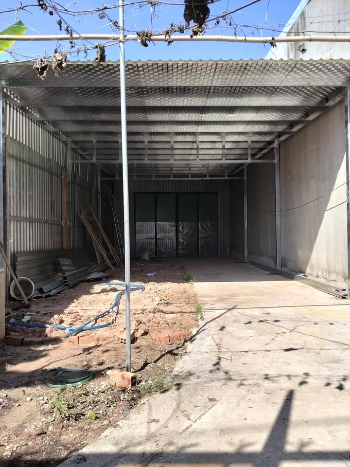 Đất Nền 110m² Mặt Tiền Xuân Thới Thượng - Giá Chỉ 5 Tỷ, Xây Dựng Tự Do!