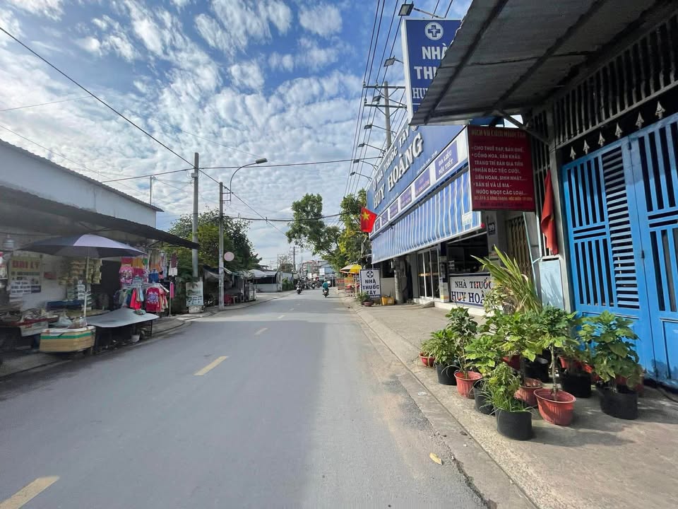 Nhà mặt tiền Nguyễn Thị Pha, Đông Thạnh, Hóc Môn, 100m² - Kinh doanh thuận lợi!