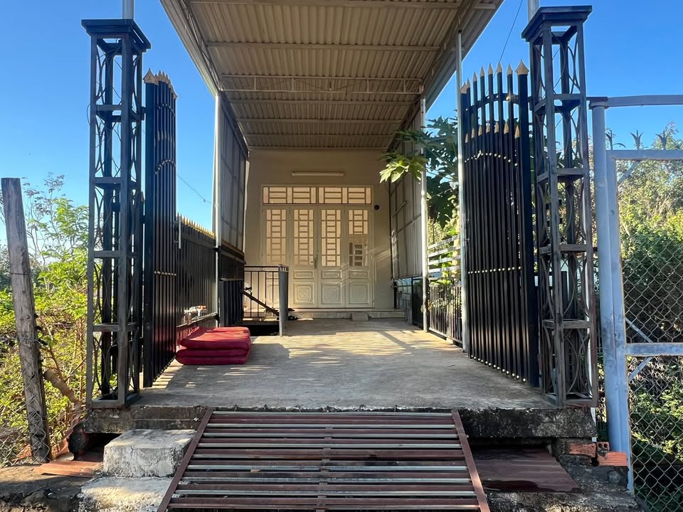 Nhà nguyên căn đường Phan Chu Trinh, Lộc Ninh - Kinh doanh hoặc ở lâu dài chỉ 1.5 triệu/tháng!